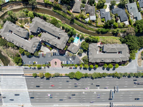 Woodland Creek in East Palo Alto, CA - Foto de edificio - Building Photo