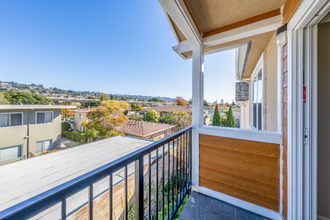 938 Kearney St in El Cerrito, CA - Foto de edificio - Building Photo