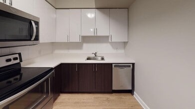 Arbor Village - 1073 Hollington in Ottawa, ON - Building Photo - Building Photo