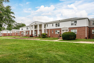 Bound Brook Apartments in Bound Brook, NJ - Building Photo - Building Photo