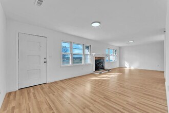 111 Rodgers Rd in Seneca, SC - Building Photo - Building Photo