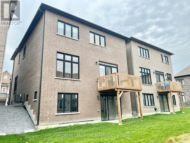 9 Perigo Ct in Richmond Hill, ON - Building Photo - Building Photo