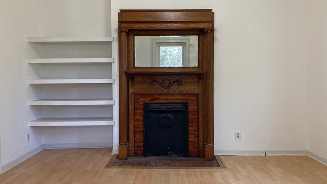 201 E Caldwell Ave in Knoxville, TN - Foto de edificio - Building Photo