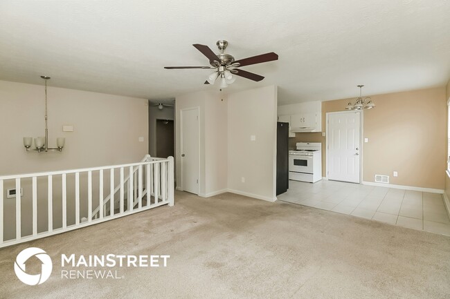 7025 Winkfield Pl in College Park, GA - Foto de edificio - Building Photo