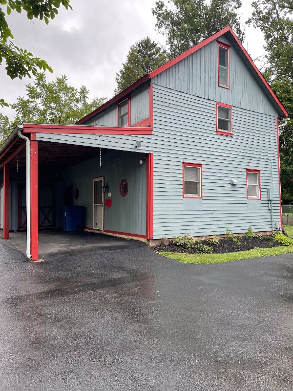 property at 32 N Lincoln Ave