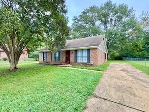 3914 Longsneck Cove in Memphis, TN - Building Photo - Building Photo