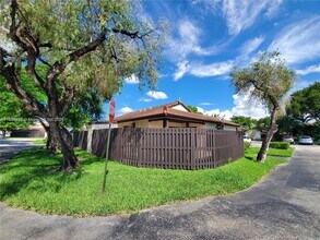 14965 SW 49th Ln in Miami, FL - Building Photo - Building Photo