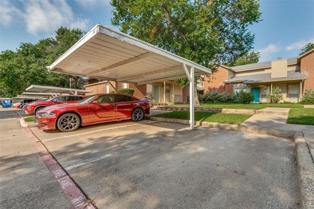 1410 Meadowood Village Dr in Fort Worth, TX - Building Photo