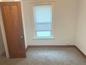 5433 N Magnet Ave in Chicago, IL - Building Photo - Building Photo