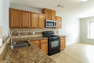 5714 Straight Way in Houston, TX - Building Photo - Building Photo