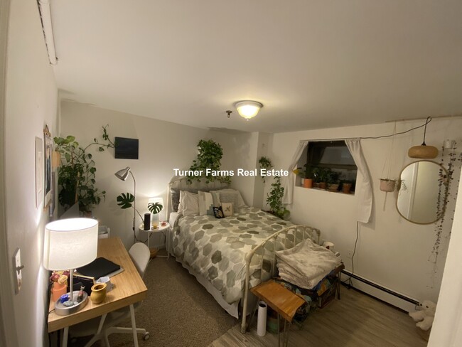 168 Northampton St, Unit 2 in Boston, MA - Foto de edificio - Building Photo