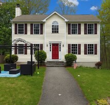 7 Van Norden Rd in Burlington, MA - Building Photo