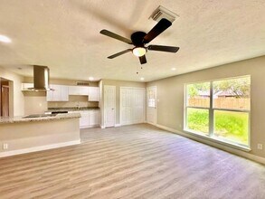 4819 Porter Ridge Dr in Houston, TX - Building Photo - Building Photo