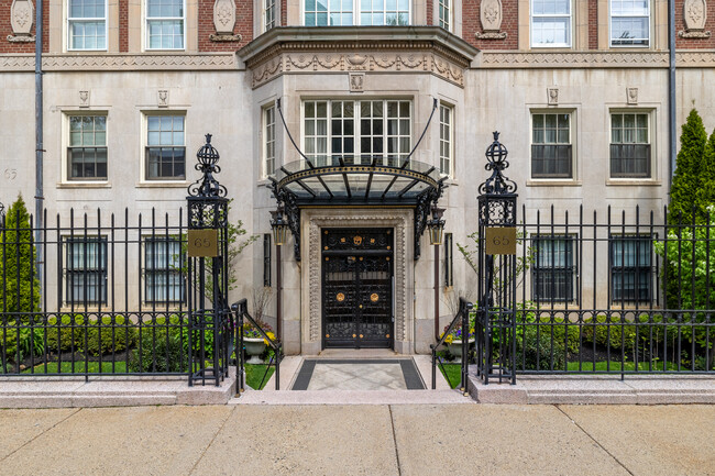 65 Commonwealth Ave in Boston, MA - Foto de edificio - Building Photo