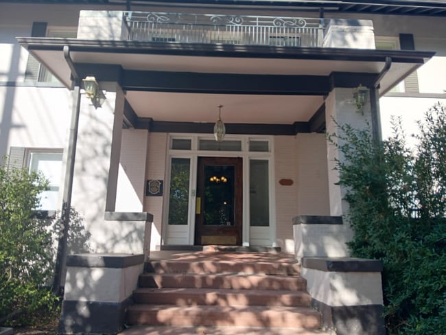 1301 High St