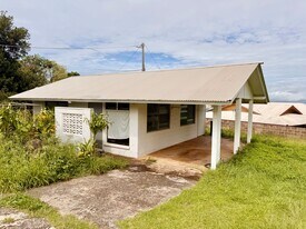 50 Loha St in Makawao, HI - Building Photo
