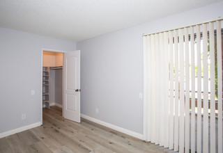 San Jacinto Village Apartments in Palm Springs, CA - Building Photo - Interior Photo