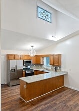 334 Lakeview Dr in Crossville, TN - Building Photo - Building Photo