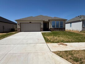 3465 N Nixon Ave in Springfield, MO - Building Photo