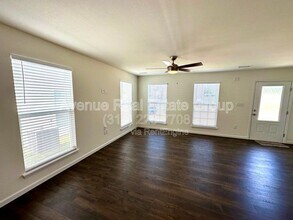 5585 Walden Ridge Dr in St. Louis, MO - Building Photo - Building Photo