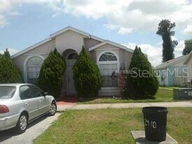 2414 Harbor Town Dr in Kissimmee, FL - Building Photo