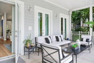 745 NE 77th St in Miami, FL - Building Photo - Building Photo