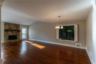 3562 Bryant Ln in Marietta, GA - Building Photo - Building Photo