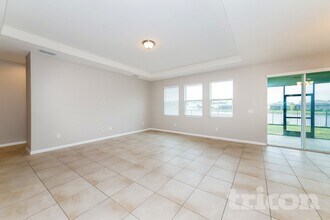 6411 Devesta Lp in Palmetto, FL - Foto de edificio - Building Photo