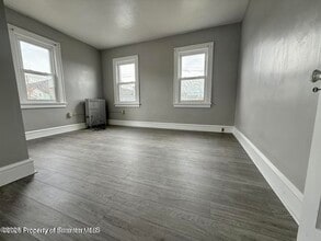 394 Tripp St in West Wyoming, PA - Building Photo - Building Photo