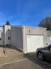 1033 Lansford Dr SE in Salem, OR - Building Photo - Building Photo