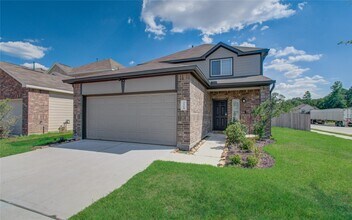 3504 Cannon Dr in Conroe, TX - Foto de edificio - Building Photo