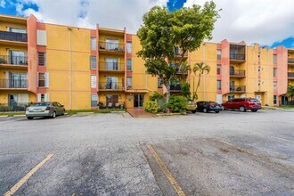 4707 NW 7th St in Miami, FL - Building Photo - Building Photo