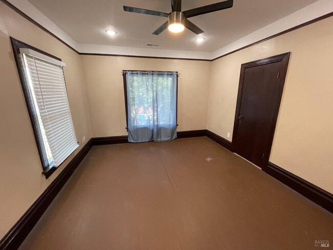 property at 1918 Sonoma Blvd