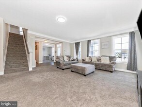 1807 Fairway Ln in Frederick, MD - Building Photo - Building Photo