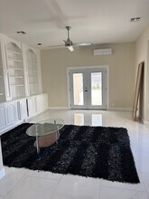 238 Lakeview Dr in Palmdale, CA - Building Photo - Building Photo