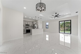 5327 Beauty St in Lehigh Acres, FL - Building Photo - Building Photo