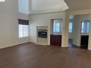 2627 Cherry Hills Dr in Discovery Bay, CA - Building Photo - Building Photo