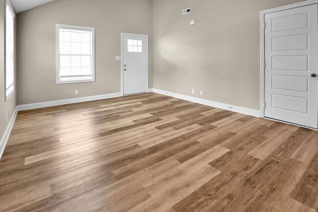 1000 Dublin Dr in Clarksville, TN - Building Photo - Building Photo