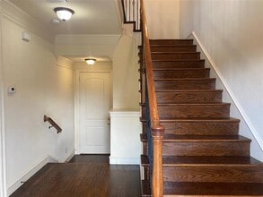 4037 Winsor Dr in Farmers Branch, TX - Building Photo - Building Photo