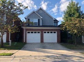 1130 Dunaway Dr in Mcdonough, GA - Building Photo