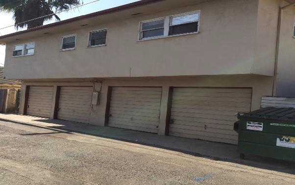 110-112 S Tremont St in Oceanside, CA - Building Photo - Building Photo