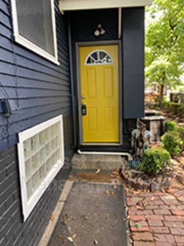 602 Caswell Ave in Knoxville, TN - Building Photo - Building Photo