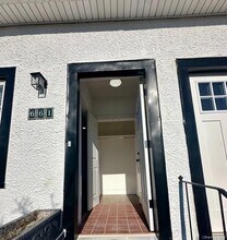 661 E Olive St in Long Beach, NY - Building Photo - Building Photo