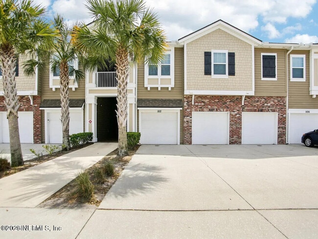 1112 Golden Lake Loop