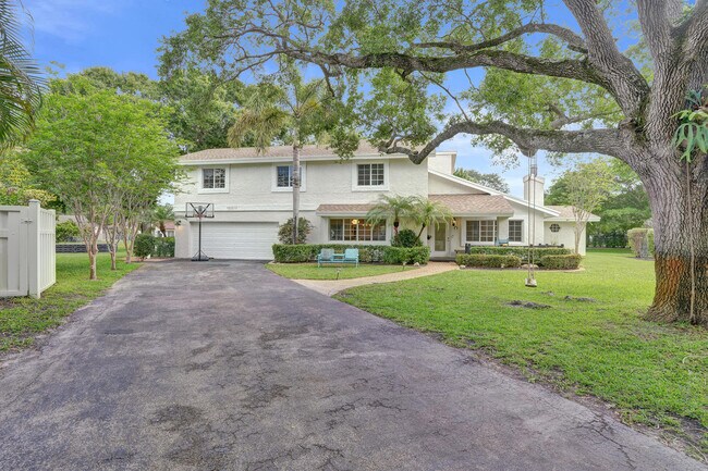 12213 Melissa Way in Hollywood, FL - Building Photo - Building Photo