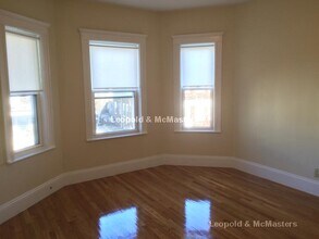 21 Roseclair St, Unit 3 in Boston, MA - Building Photo - Building Photo