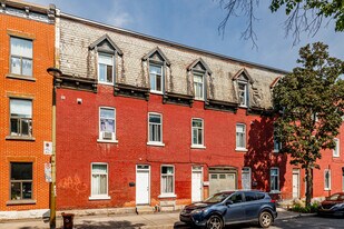 2645 Delisle Rue in Montréal, QC - Building Photo