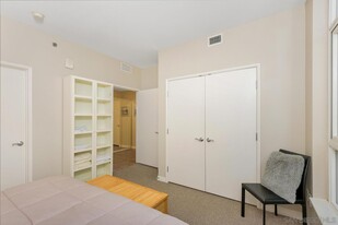 427 9th Ave, Unit 609 in San Diego, CA - Foto de edificio - Building Photo