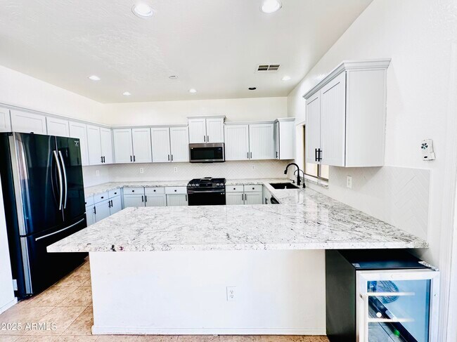 3288 W Mineral Butte Dr in San Tan Valley, AZ - Building Photo - Building Photo
