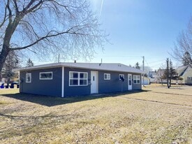 1634 Hill Ave in Superior, WI - Building Photo